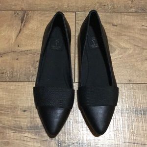 Cute black flats 🌻 size 7 NWOT